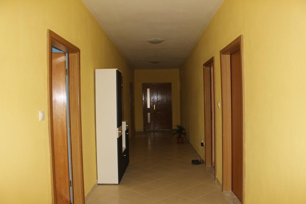 Apartment And Pool Nika Bibinje Exterior photo